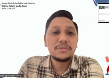 Dr Farid Agung Rahmadi, Msi, Med, SoA,SubsTKPS(K) - Unit Kerja Koordinasi (UKK) Tumbuh Kembang dan Pediatri Sosial IDAI menyampaikan materi saat seminar online Ikatan Dokter Anak Indonesia (IDAI) “Digital Safety pada Anak", Selasa, 3 Juni 2025.