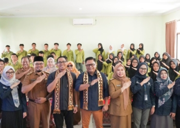 PTPN IV Regional VII meluncurkan inisiatif edukasi bertajuk “PalmCo Goes to School” yang menyasar SMKN Pertanian Pembangunan