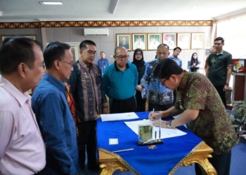 Penandatanganan nota kesepahaman oleh Pemkab Lampung Utara dan PT Lingga Teknik Utama, Kamis, 5 Juni 2025. (Dok. Pemkab Lampura)