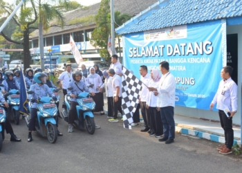 Kirab Bangga Kencana dalam rangka Harganas ke-23 dari Sumatera Selatan, Rabu, 25 Juni 2025. Para peserta melakukan Kirab bersama di Saung Dusun Branti, Branti Raya, Natar, Lampung Selatan sebelum melanjutkan perjalanan menuju Jakarta.