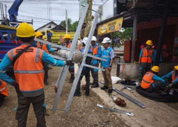 Pulihkan Pasokan Listrik PLN di Talangpadang