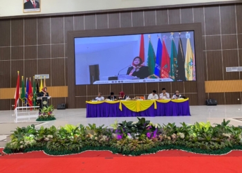 Rektor UIN Jurai Siwo Lampung, Prof. Dr. Ida Umami, M.Pd., Kons saat menyampaikan sambutan. (Lampost.co/Bambang Pamungkas)