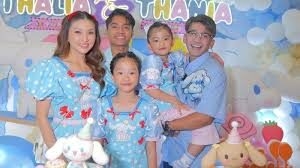 Ruben Onsu dan Sarwendah Kompak di Ultah Thalia dan Thania