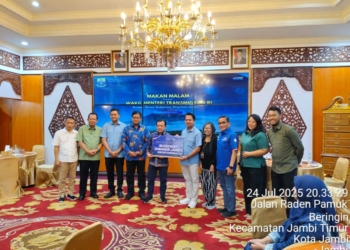 Pemberian 400 Beasiswa Universitas Indonesia Mandiri, Wujud Komitmen Gubernur Jambi 