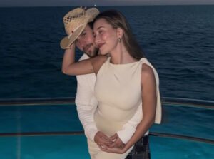 Justin Bieber Tegaskan Tak Akan Tinggalkan Hailey Lewat Album Baru