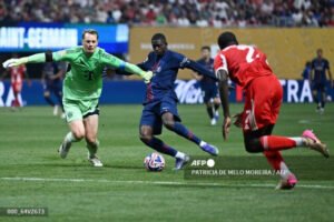 PSG Kalahkan Muenchen dengan 9 Pemain dan Lolos ke Semifinal
