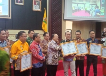 RSU Alimuddin Umar Lambar terima penghargaan predikat sangat baik atas hasil evaluasi kinerja pelayanan publik 2024, Kamis 24 Juli 2025