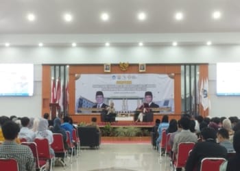 Menteri Perlindungan Pekerja Migran Indonesia (P2MI) Abdul Kadir Karding, mendorong Institut Teknologi Sumatera (Itera) membentuk wadah pengembangan pekerja migran. Hal tersebut untuk memfasilitasi mahasiswa yang memiliki minat bekerja di luar negeri.Lampost.co/Umar Robbani.