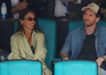 Lionel Messi dan istrinya Antonella Roccuzzo (Getty Images/Leonardo Fernandez)