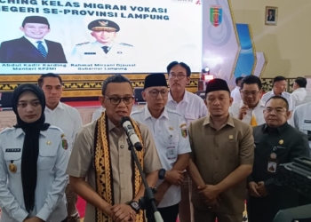 Program Kelas Migran Vokasi secara resmi diluncurkan oleh Gubernur Lampung Rahmad Mirzani Djausal dan Menteri Pekerja Pelindungan Migran Indonesia (P2MI) Abdul Kadir Karding, Rabu, 30 Juli 2025.