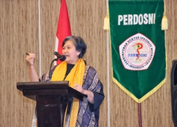 Wakil Ketua MPR RI Lestari Moerdijat saat menjadi pembicara kunci pada seminar bertema Kesehatan Otak sebagai Pilar Penting dalam Pembangunan Nasional Menuju Daya Saing Global Indonesia Emas 2045 dalam rangka Musyawarah Kerja Nasional Perhimpunan Dokter Spesialis Neurologi Indonesia (Mukernas Perdosni) Tahun 2025, di Bandung, Jawa Barat, Sabtu, 23 Agustus 2025. Dok