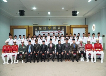 Bupati Kukuhkan Paskibraka Tubaba 2025