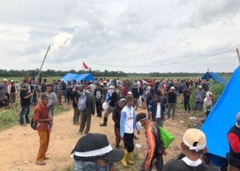 Aksi masyarakat Anak Tuha, Lampung Tengah mempertahankan tanah garapan, Senin, 18 Agustus 2025