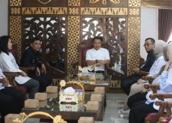 Bupati Lambar bersama pejabat terkait sambut ke hadiran dokter intersip, Rabu 20 Agustus 2025.