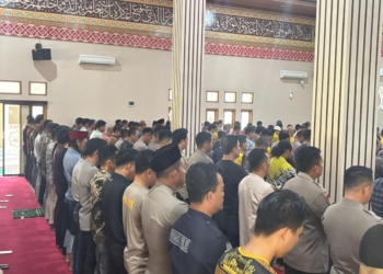 Kapolda Lampung Irjen Helmy Santika menyampaikan belasungkawa atas meninggalnya Afan Kurniawan, pengemudi ojek online (ojol) asal Lampung yang menjadi korban insiden kendaraan taktis (rantis) Brimob saat aksi ricuh di depan Gedung DPR RI, Jakarta.Dok/Polda Lampung