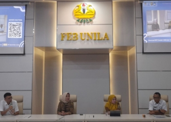 Diseminasi Kajian Fiskal Regional (KFR) Provinsi Lampung Triwulan II Tahun 2025 dan Treasury Goes to Campus di Fakultas Ekonomi dan Bisnis, Universitas Lampung, Senin, 29 September 2025. (Foto: Lampost.co / Triyadi Isworo)