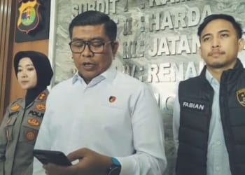 Dirreskrimum Polda Lampung Kombes Pol Indra Hermawan saat diwawancarai awak media, Senin, 15 September 2025. (Foto: Lampost.co/ Asrul Septian Malik)
