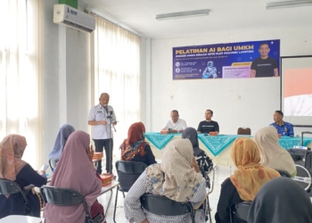Pelatihan pemanfaatan AI dari UPTD Pusat Layanan Usaha Terpadu (PLUT). Dok Adpim