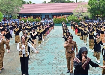 Zita Anjani Gaungkan Tari Tuping 12 Wajah, Target Rekor Budaya di HUT Lamsel