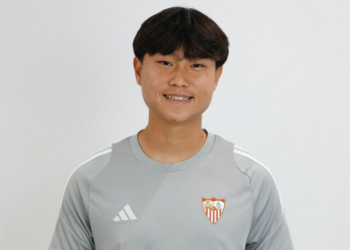 Sevilla Rekrut Kiper Muda Asal Indonesia, Aaron Ang