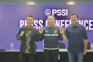PSSI Tegaskan Vanenburg Tetap Tangani Timnas U-23 Indonesia
