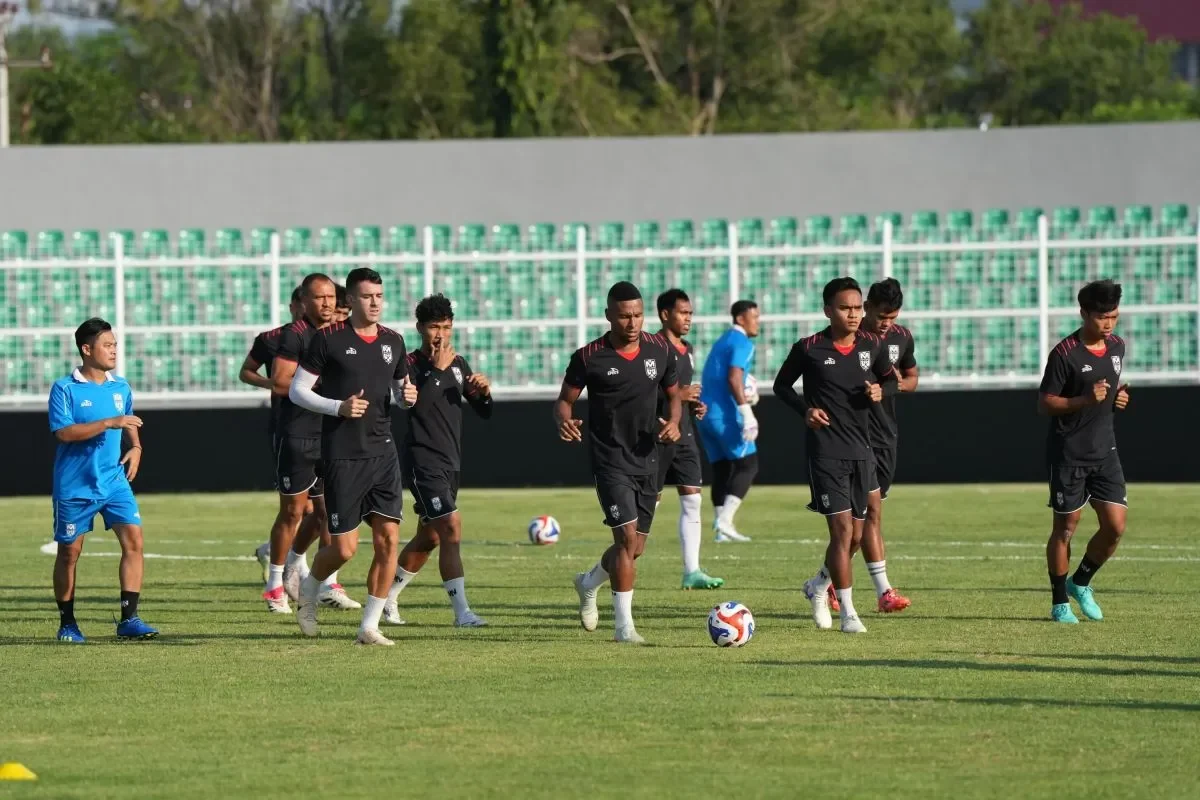 latihan pemain Malut United