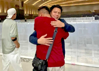 Reuni Peterpan ditunda Ariel dan andika berpelukan