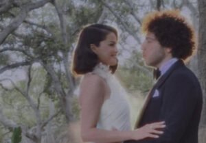 Selena Gomez Resmi Menikah dengan Benny Blanco, Kisah Cinta Panjang Berujung di Pelaminan
