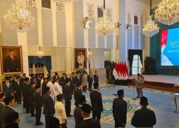 Presiden RI Prabowo Subianto melantik sejumlah pejabat baru Kabinet Merah Putih di Istana Negara, Jakarta, Rabu (8/10/2025).(ANTARA/Fathur Rochman)