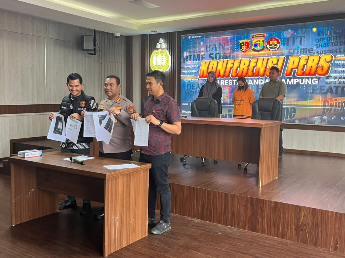 Polresta Bandar Lampung menangkap MSP (34) warga Kecamatan Sukadana Lampung Timur karena arisan bodong. (Foto: Lampost.co / Asrul Septian Malik)