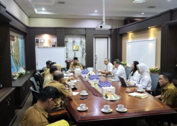 Rapat persiapan Lampung Economic Investment Forum (LEIF) 2025 yang akan berlangsung pada 4 November mendatang di Hotel Bidakara, Jakarta. Lampost.co/Silvia