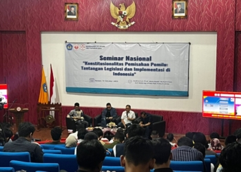 Seminar nasional tentang "Konstitusionalitas Pemisahan Pemilu : Tantangan Legislasi dan Implementasi di Indonesia” di Auditorium Fakultas Hukum Universitas Lampung, Selasa, 14 Oktober 2025. (Foto: Lampost.co / Asrul Septian Malik)