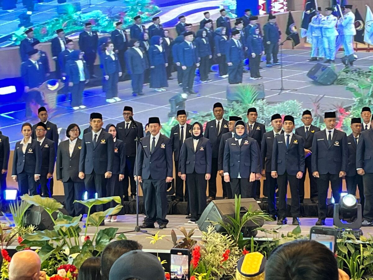 Ketua Umum Partai NasDem Surya Paloh resmi melantik kepengurusan DPW Partai NasDem Lampung periode 2025--2029 di Hotel Grand Mercure, Bandar Lampung, Sabtu, 25 Oktober 2025. (Lampost.co / Asrul Septian Malik)