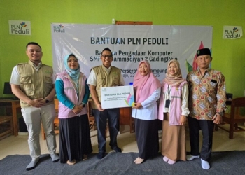 PLN UID Lampung Donasikan 15 Komputer ke SMP Muhammadiyah 2 Gadingrejo Dukung Literasi Digital