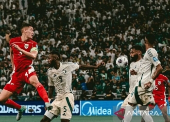 Pemain Timnas Indonesia, Jay Noah Idzes