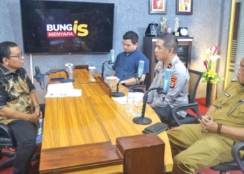 Wakapolda Lampung, Brigjen Pol Ahmad Ramadhan, saatPodcast Bung Is Menyapa. Lampost.co/Hendrivan