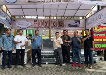 Massindo Fair resmi dibuka di pelataran Toko Cahaya Fajar Telesindo Jalan Diponegoro Nomor 86 F, Gulak Galik, Bandar Lampung, Senin (13/10/2025).. Lampost.co