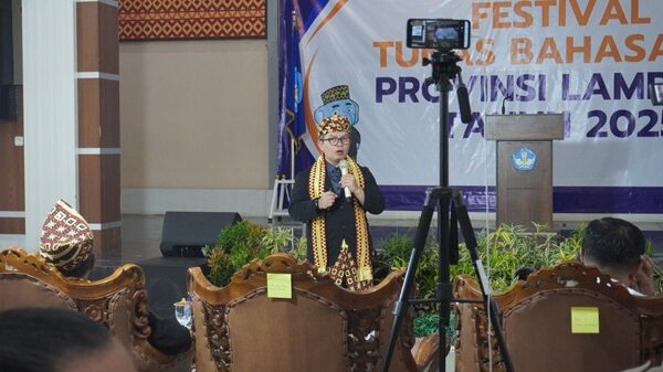 Sekretariat Badan Pengembangan dan Pembinaan Bahasa, Ganjar Harimansyah pada FTBI Lampung 2025 di BPMP Lampung, Rabu (22/10). (DOK BALAI BAHASA LAMPUNG)