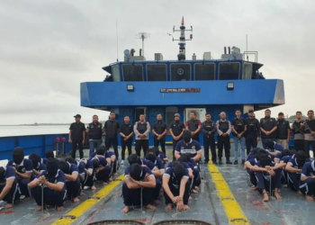 Puluhan narapidana asal Jakarta dipindah ke sejumlah lapas di Nusakambangan Cilacap, Senin (13/10/2025) (ANT