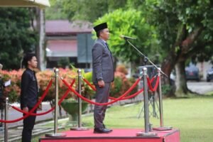Bupati Lambar Tekankan Peringatan Hari Pahlawan 2025 Momentum Jaga Api Perjuangan