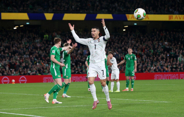 Portugal Kalah dari Irlandia, Cristiano Ronaldo Kartu Merah