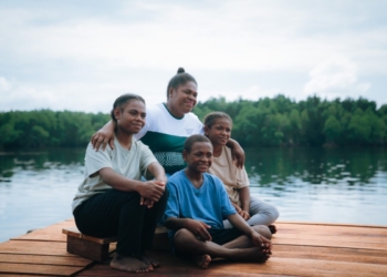Dari hamparan pesisir timur hingga perbukitan hijau di ujung barat Nusantara, langkah-langkah anak bangsa untuk desanya tumbuh menjadi gelombang perubahan besar.