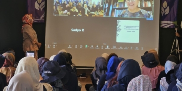 Wakil Ketua MPR RI Lestari Moerdijat secara daring membuka Bimbingan Teknis Pertanian Ramah Lingkungan kepada 48 perempuan dari Kabupaten Demak, Kudus, dan Jepara. Kegiatan ini bekerjasama dengan lembaga pemberdayaan masyarakat Inisiatif Bisnis dan Ekonomi Kerakyatan (IBEKA) di Subang, Jawa Barat, Sabtu, 1 November 2025. Dok MPR RI