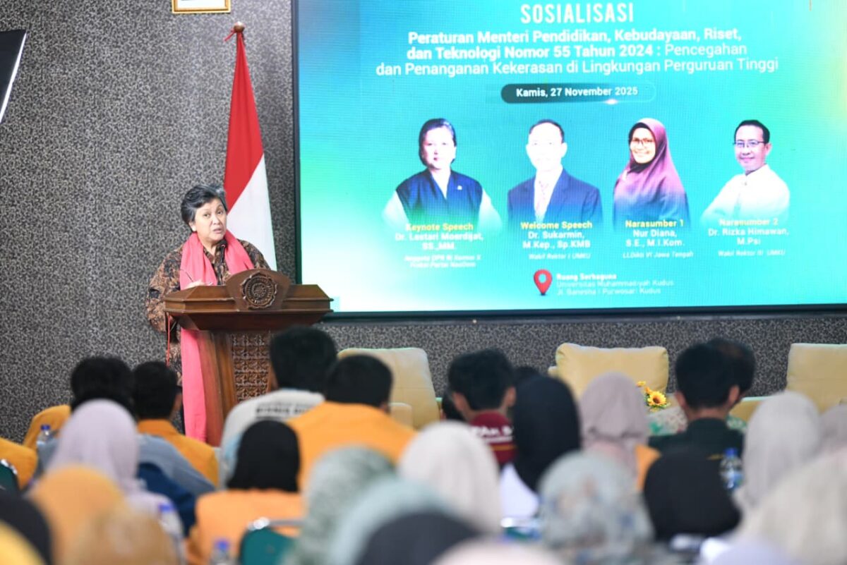 Wakil Ketua MPR RI Lestari Moerdijat dalam Bimbingan Teknis terkait Sosialisasi Permendikbud Ristek No. 55/2024 tentang Pencegahan dan Penanganan Kekerasan pada Lingkungan Perguruan Tinggi (PPKPT) di Universitas Muhammadiyah Kudus, Kabupaten Kudus, Jawa Tengah, Kamis, 27 November 2025. Dok MPR RI