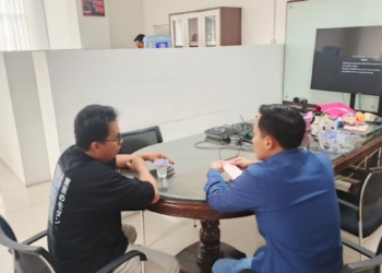 Tim Penyidik Bidang Tindak Pidana Khusus (Pidsus) Kejaksaan Negeri (Kejari) Bandar Lampung menahan tersangka berinisial FB ditahan, Kamis, 27 November 2025 sekitar pukul 13.00 WIB. Dok Kejari