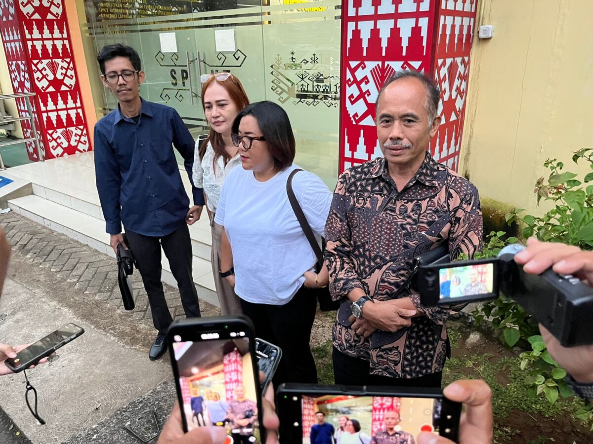 Dua warga Kabupaten Lampung Tengah, Melia dan Nova Anita Sari melaporkan dugaan investasi bodong dalam penyelenggaraan program Makan Bergizi Gratis (MBG). Dok. Lampost.co