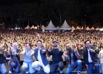 Lamsel Fest 2025 Hipnosis Ribuan Warga Padati Lapangan Korpri