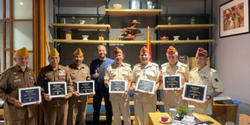 Foto bersama antara Komunitas Veteran dan BATIQA Hotel Lampung