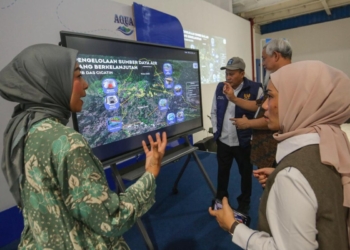 Ketua Badan Perlindungan Konsumen Nasional (BPKN) Muhammad Mufti Mubarok menegaskan bahwa sumber air minum dalam kemasan (AMDK) Aqua benar berasal dari pegunungan.