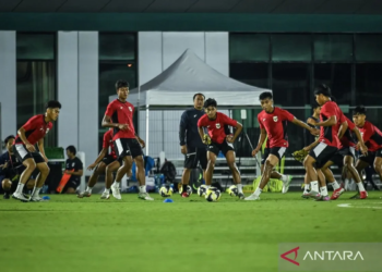 latihan resmi timnas u-17